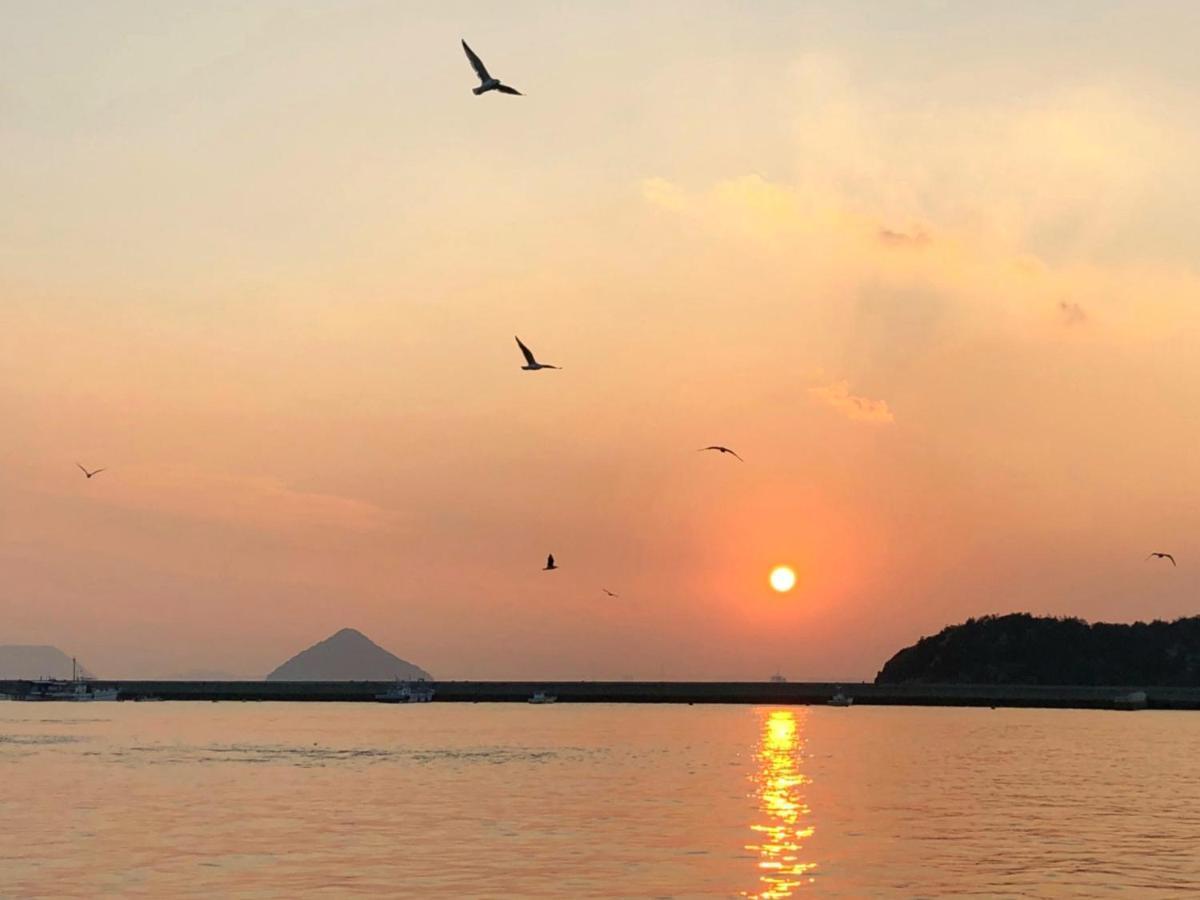 Yado Seven Beach Naoshima Eksteriør billede