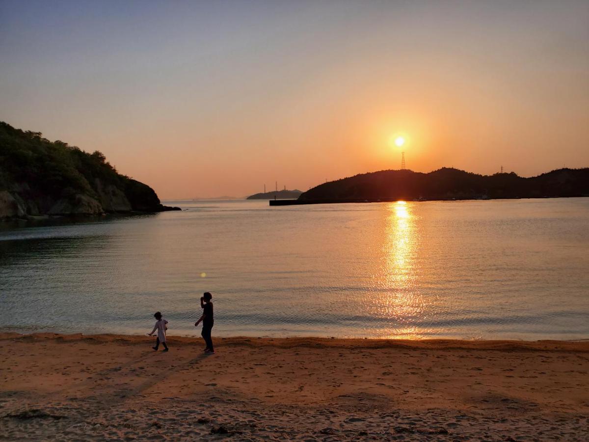 Yado Seven Beach Naoshima Eksteriør billede