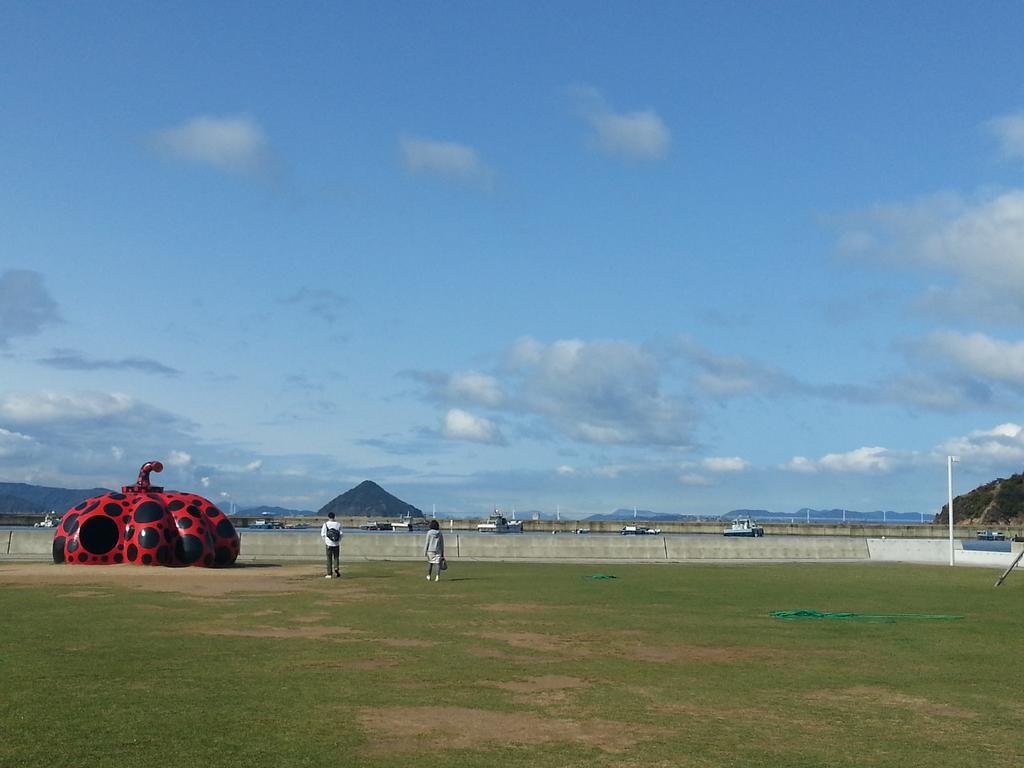 Yado Seven Beach Naoshima Eksteriør billede
